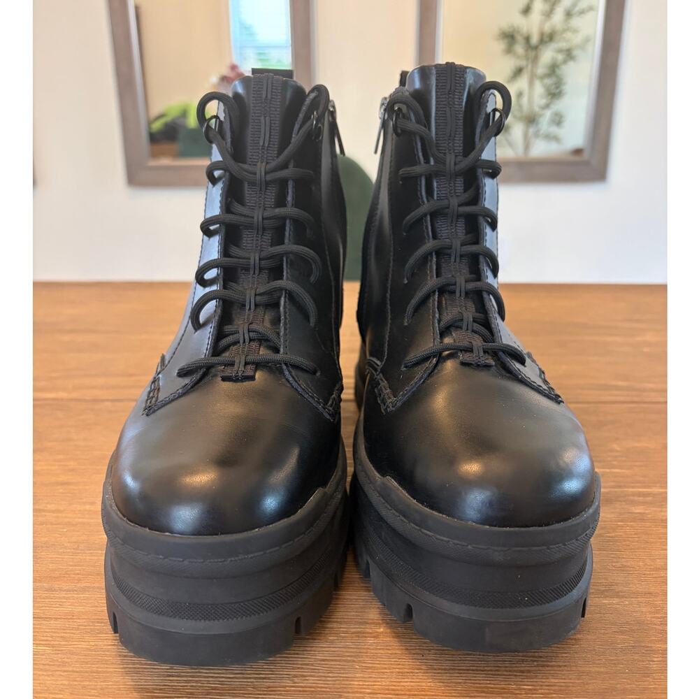 UGG Ashton Lace Up Combat Boots Black Leather Platform Lug Sole Women's Size 9 - Picture 2 of 7
